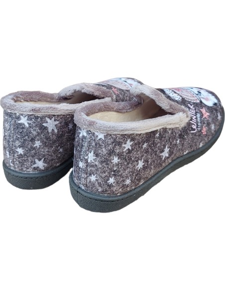 ZAPATILLAS CERRADAS ROAL RATON GORRO