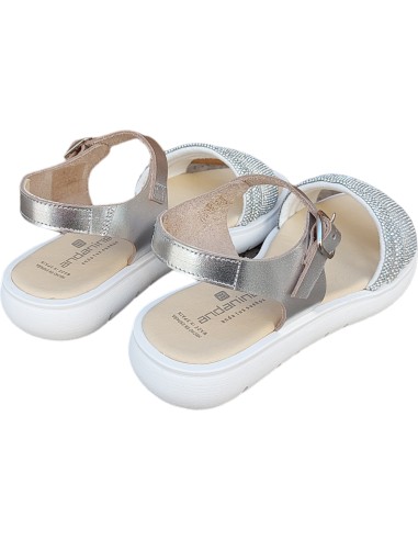 SANDALIA LAMINADA PLATA