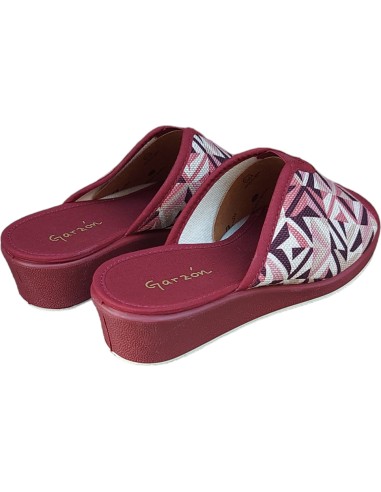 ZAPATILLA DESCALZA POR ATRAS Y POR...