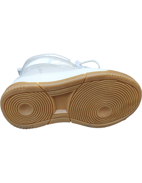 BOTAS DE NAILON FORRADAS DE PELO BLANCO ROTO