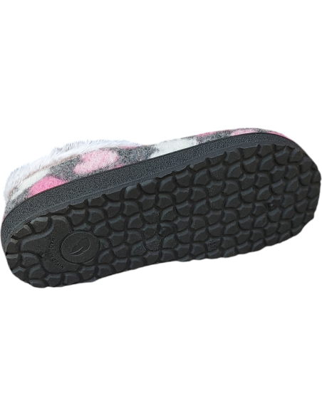 ZAPATILLA DE CASA CERRADA POR ATRÁS CON CORAZONES