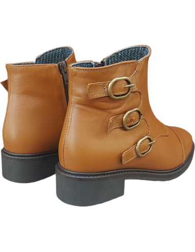 BOTÍN PIEL CUERO CON HEBILLAS