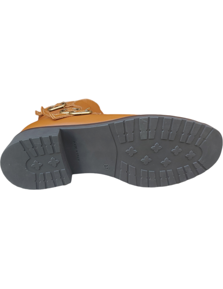 BOTÍN PIEL CUERO CON HEBILLAS