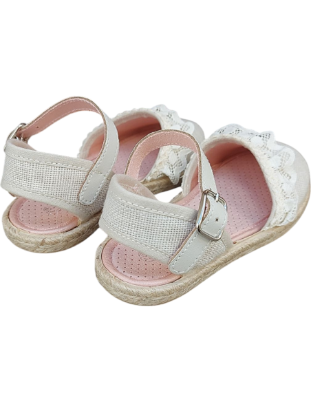 ALPARGATA DE LINO CON VOLANTE Y HEBILLA PARA NIÑA