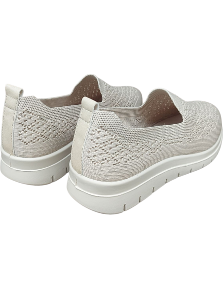 ZAPATILLA DEPORTIVA DE ENCAJE VICMART