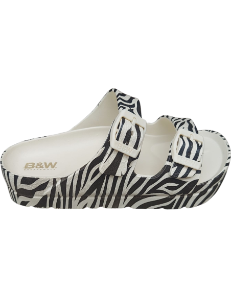 SANDALIA DESCALZA CON DOBLE HEBILLA CEBRA