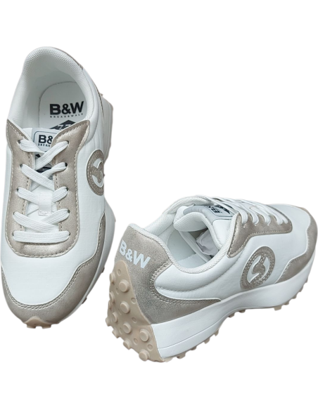 ZAPATILLA DEPORTIVA BLANCA Y DORADA B&W