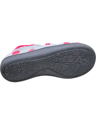 ZAPATILLA DE CASA CERRADA POR ATRÁS...