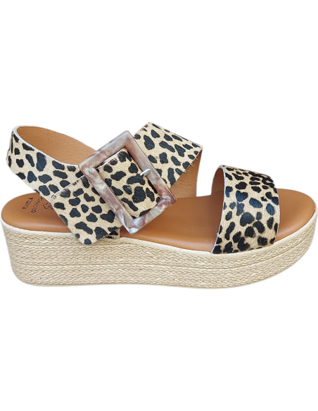 SANDALIA PLATAFORMA KMN LEOPARDO