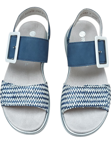 SANDALIA CON HEBILLA DE VELCRO REMONTE